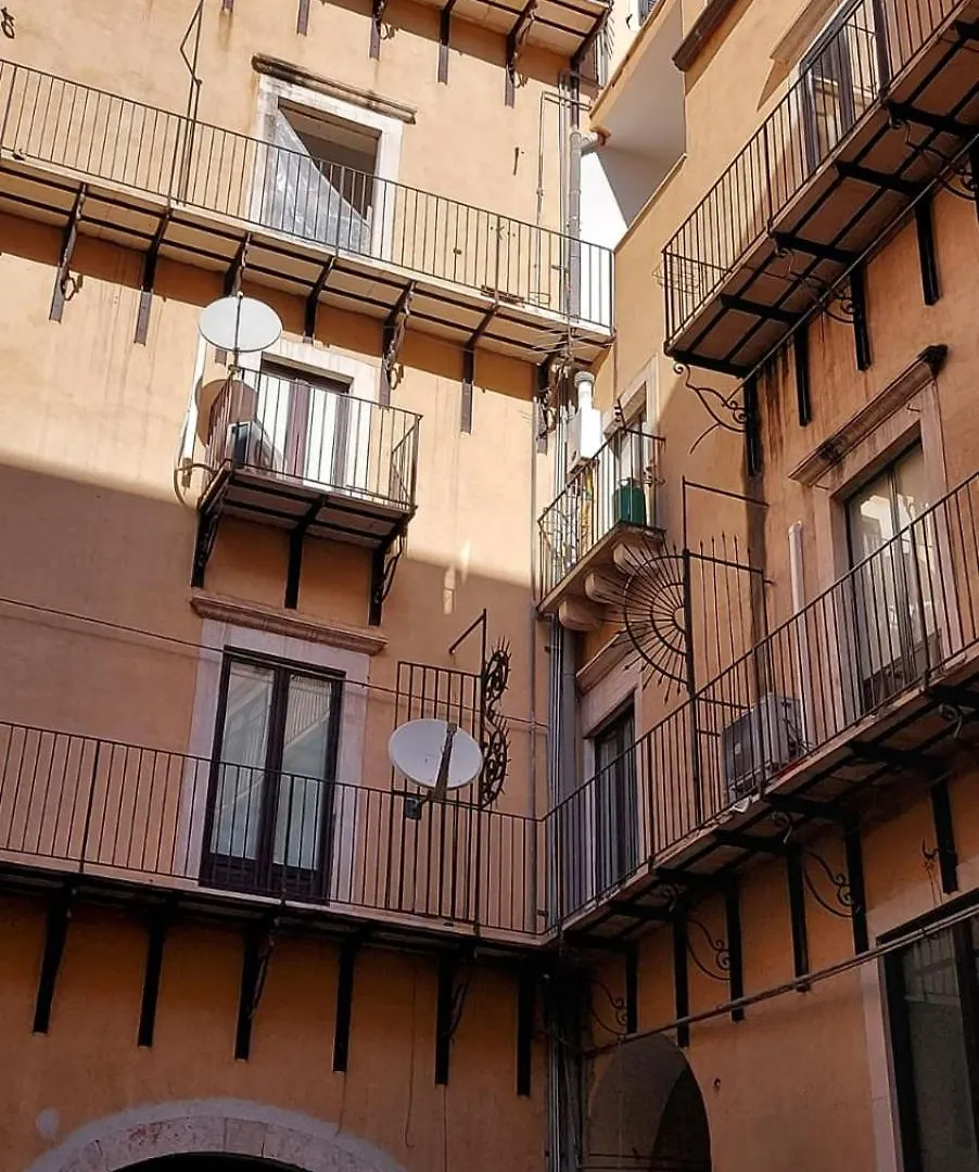 Casa vacanze Dn Holiday House Aeroporto di Catania Fontana Rossa