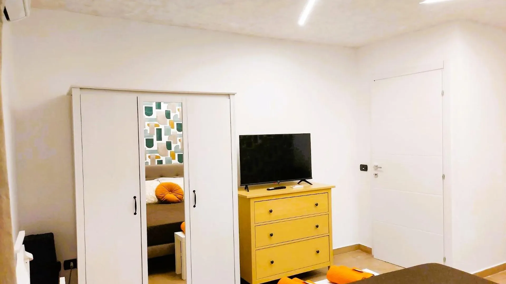 Casa vacanze Dn Holiday House Aeroporto di Catania Fontana Rossa