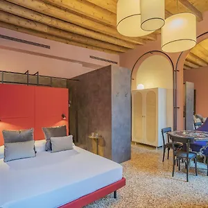 corte-rubbi-5-deluxe-studio-apartment.hotelslidodijesolo.com/